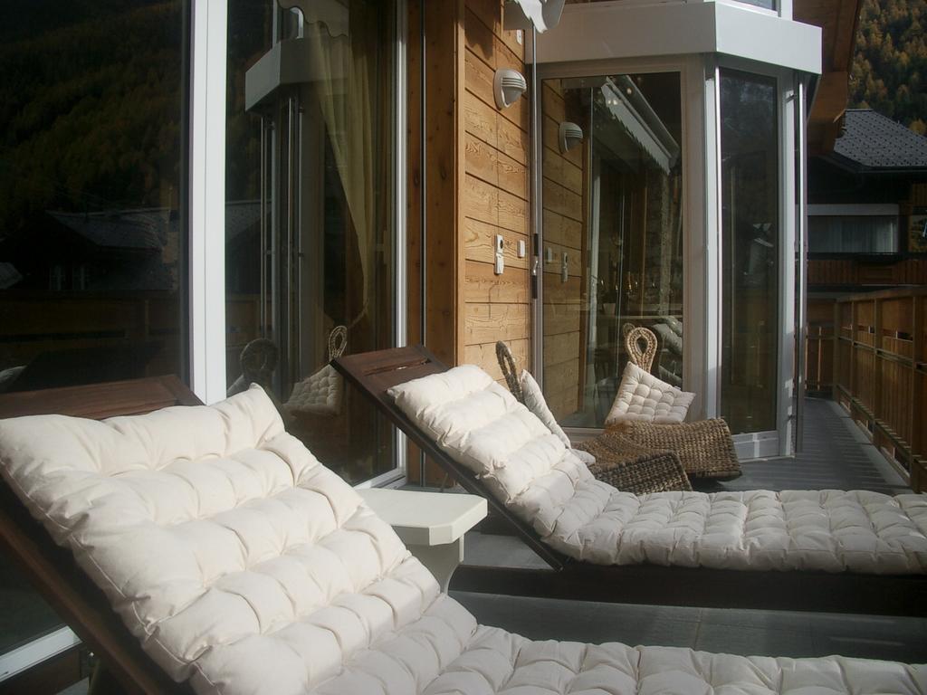 Chalet Sunshine Saas Fee Quarto foto